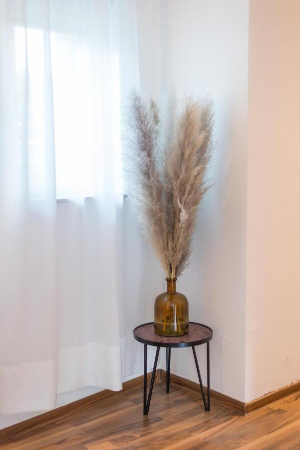 Orchideen Apartment วิลลาค ภายนอก รูปภาพ